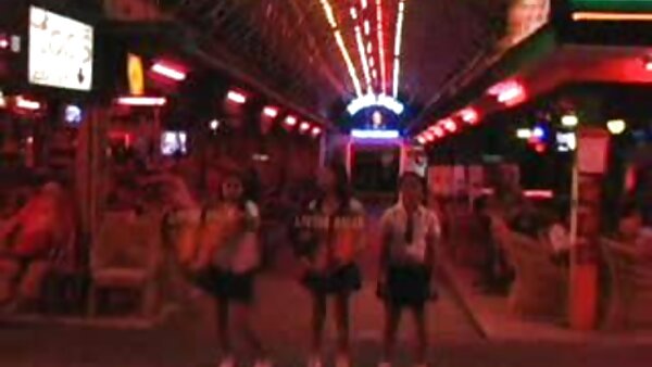 Polynesian slut Nautica Thorn កើតមកដើម្បីជិះមាន់រឹង